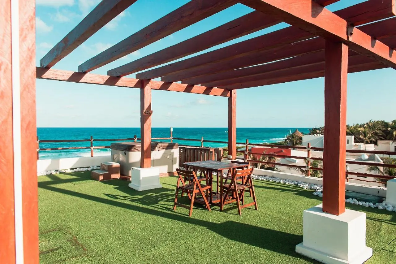 Villa With Ocean View, Pool, Restaurant And Rooftop contacts